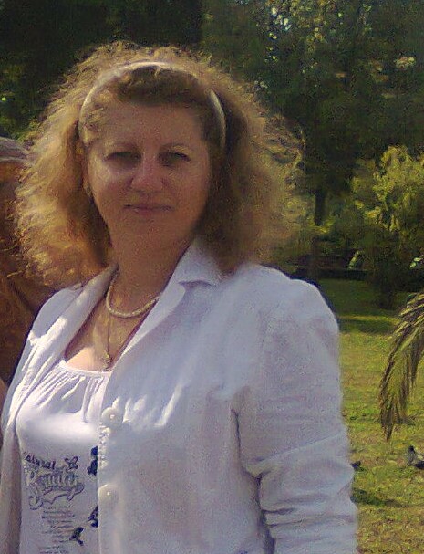 музыкальный руководитель Сапронова Ирина Владимировна.